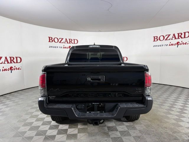 Used 2018 Toyota Tacoma SR5 AWD/4WD image 7