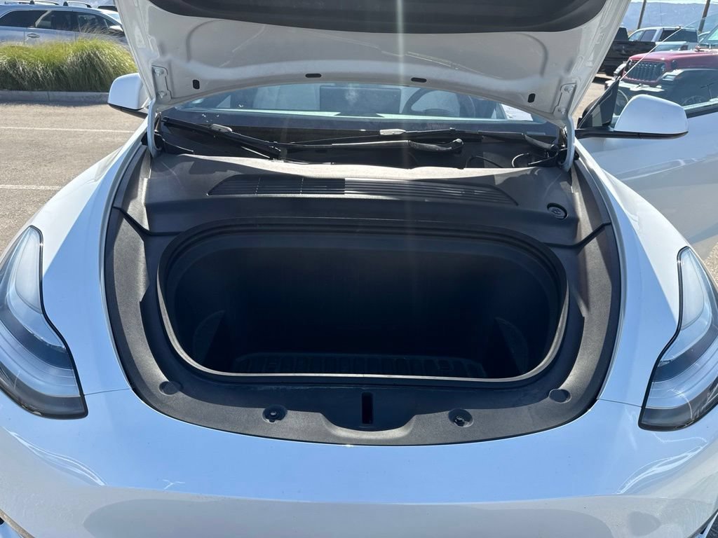 Used 2021 Tesla Model Y Long Range AWD/4WD image 24