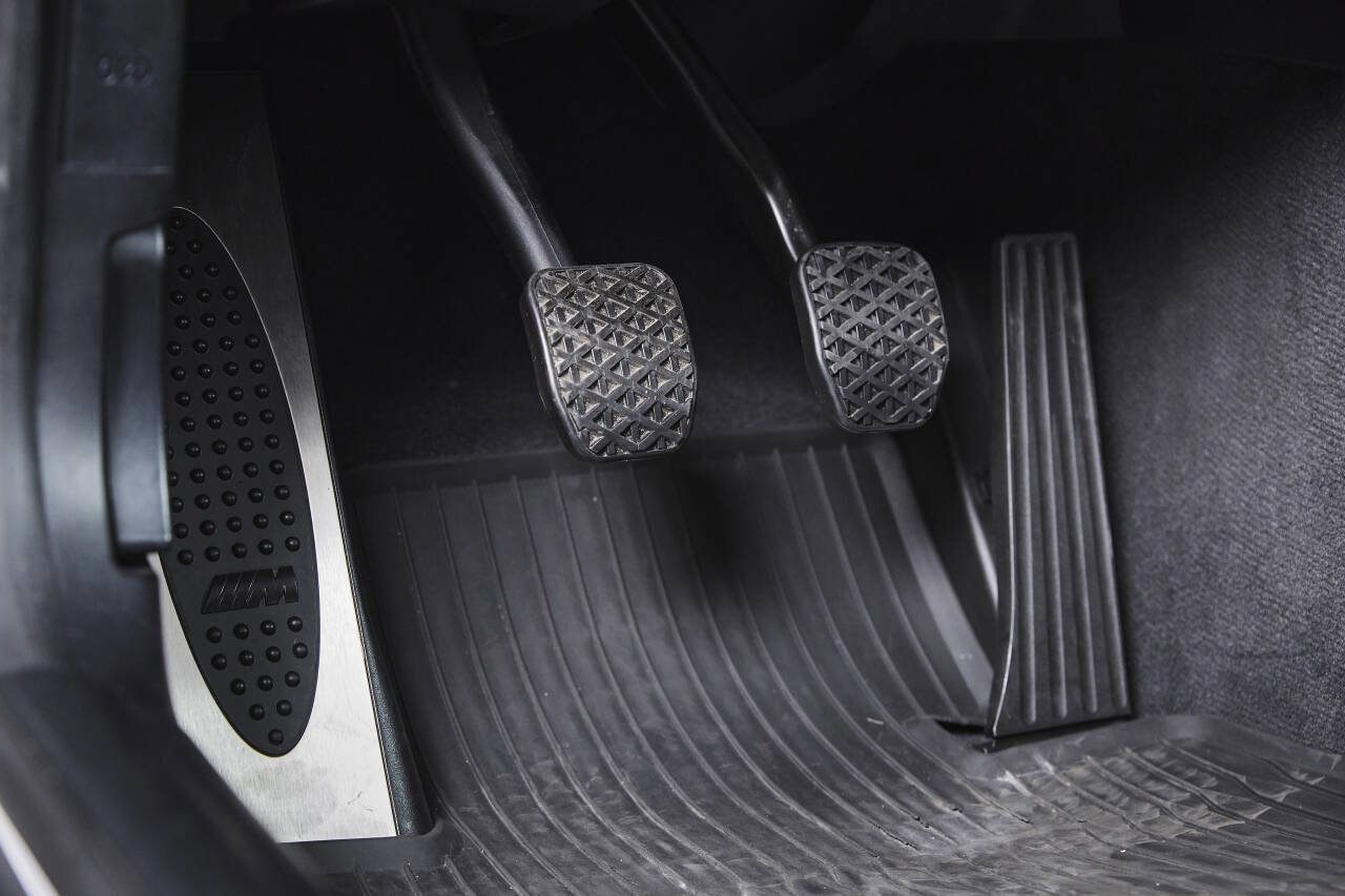 Used 2011 BMW 1 Series M image 50