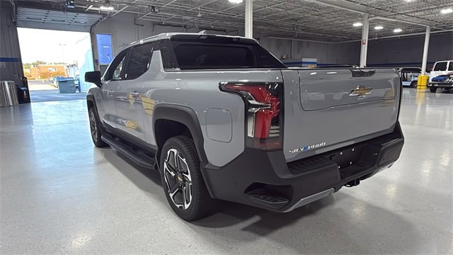 New 2026 Chevrolet Silverado EV LT image 6