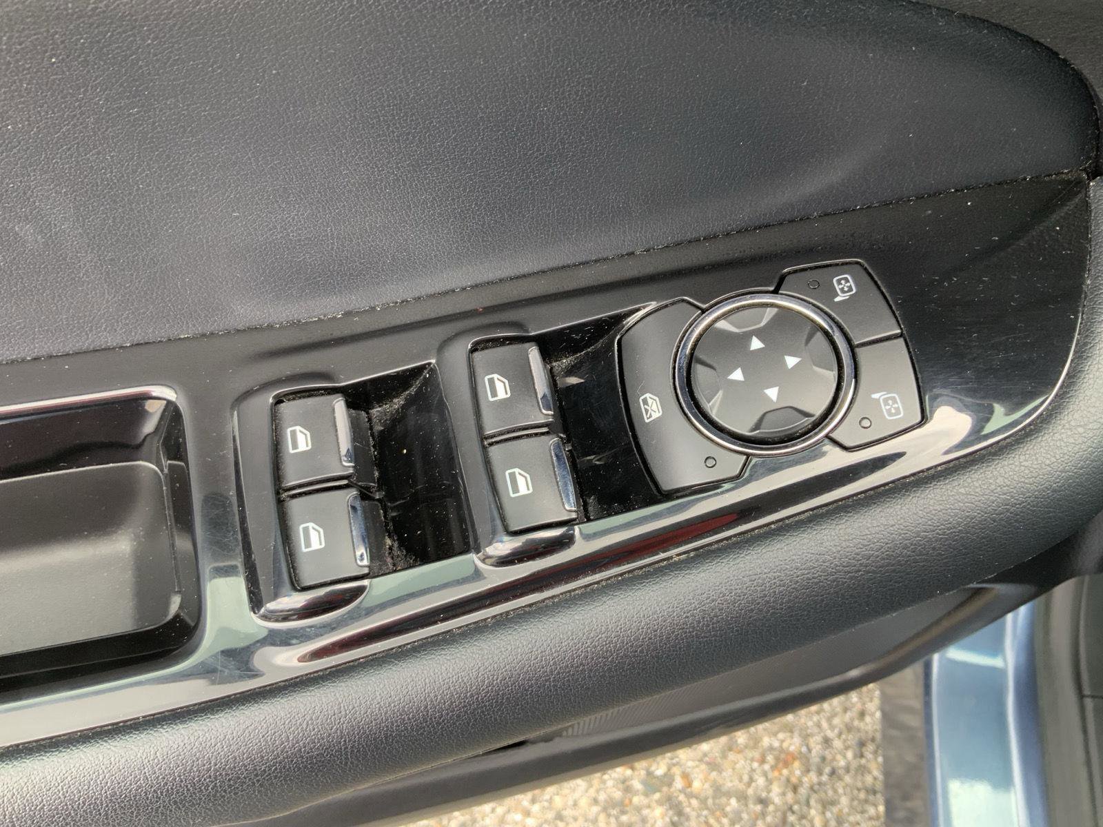 Used 2019 Ford Edge SEL w/ Equipment Group 201A AWD/4WD image 23