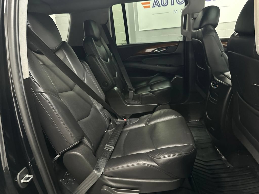Used 2019 Cadillac Escalade ESV Premium Luxury AWD/4WD image 20