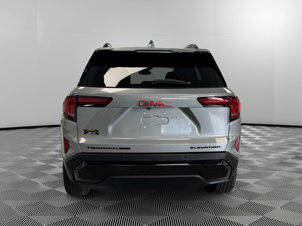 Used 2026 GMC Terrain Elevation w/ Elevation Premium Package AWD/4WD image 7