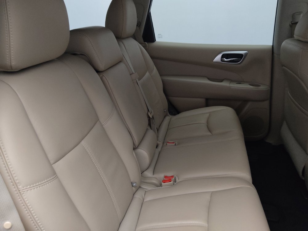 Used 2016 Nissan Pathfinder SL w/ SL Premium Package FWD image 19