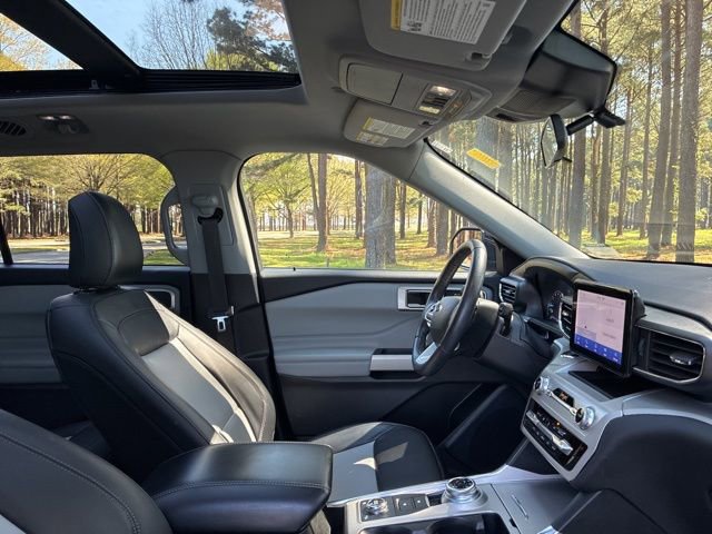 Used 2023 Ford Explorer XLT w/ Equipment Group 202A image 23
