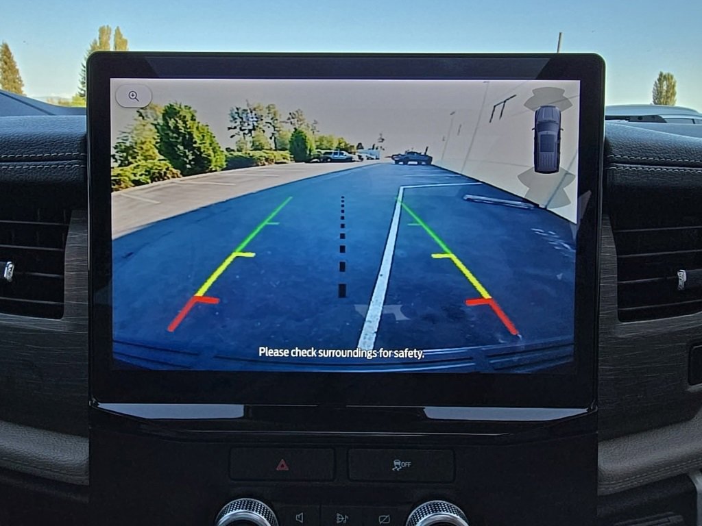 Used 2023 Ford Expedition Limited image 16