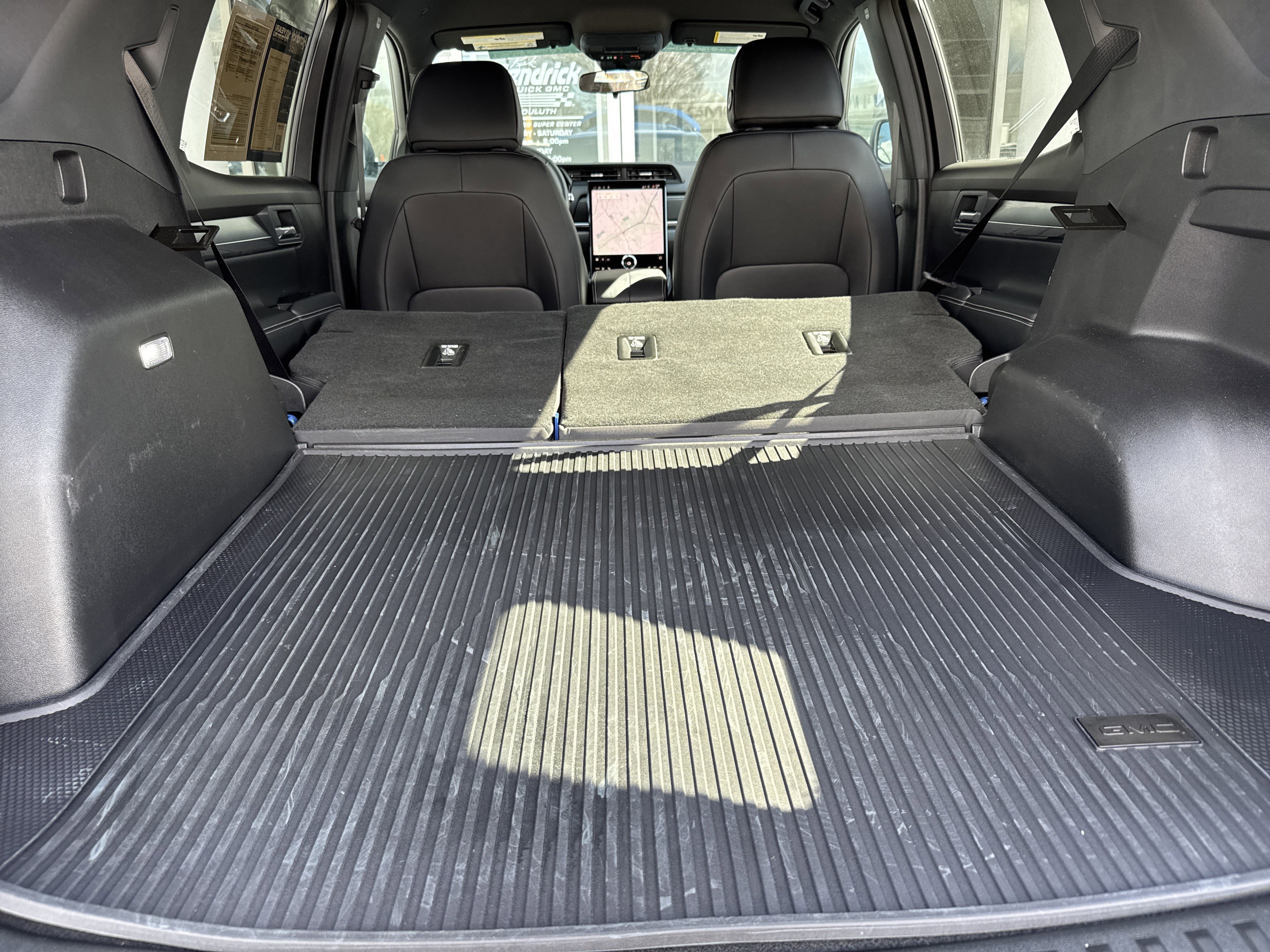 Used 2026 GMC Terrain Elevation w/ Elevation Premium Package image 32