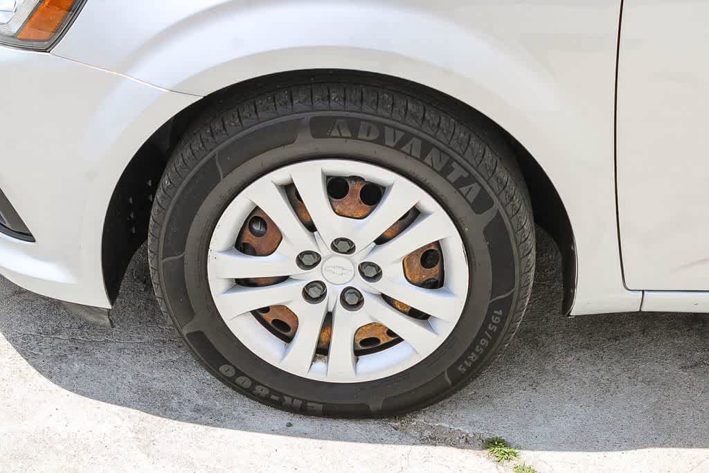 Used 2020 Chevrolet Sonic LT FWD image 5