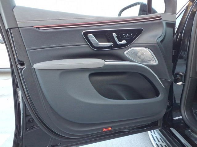 Certified 2023 Mercedes-Benz EQS 450+ SUV image 12