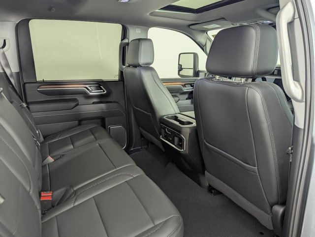 Used 2025 GMC Sierra 2500 Denali image 27
