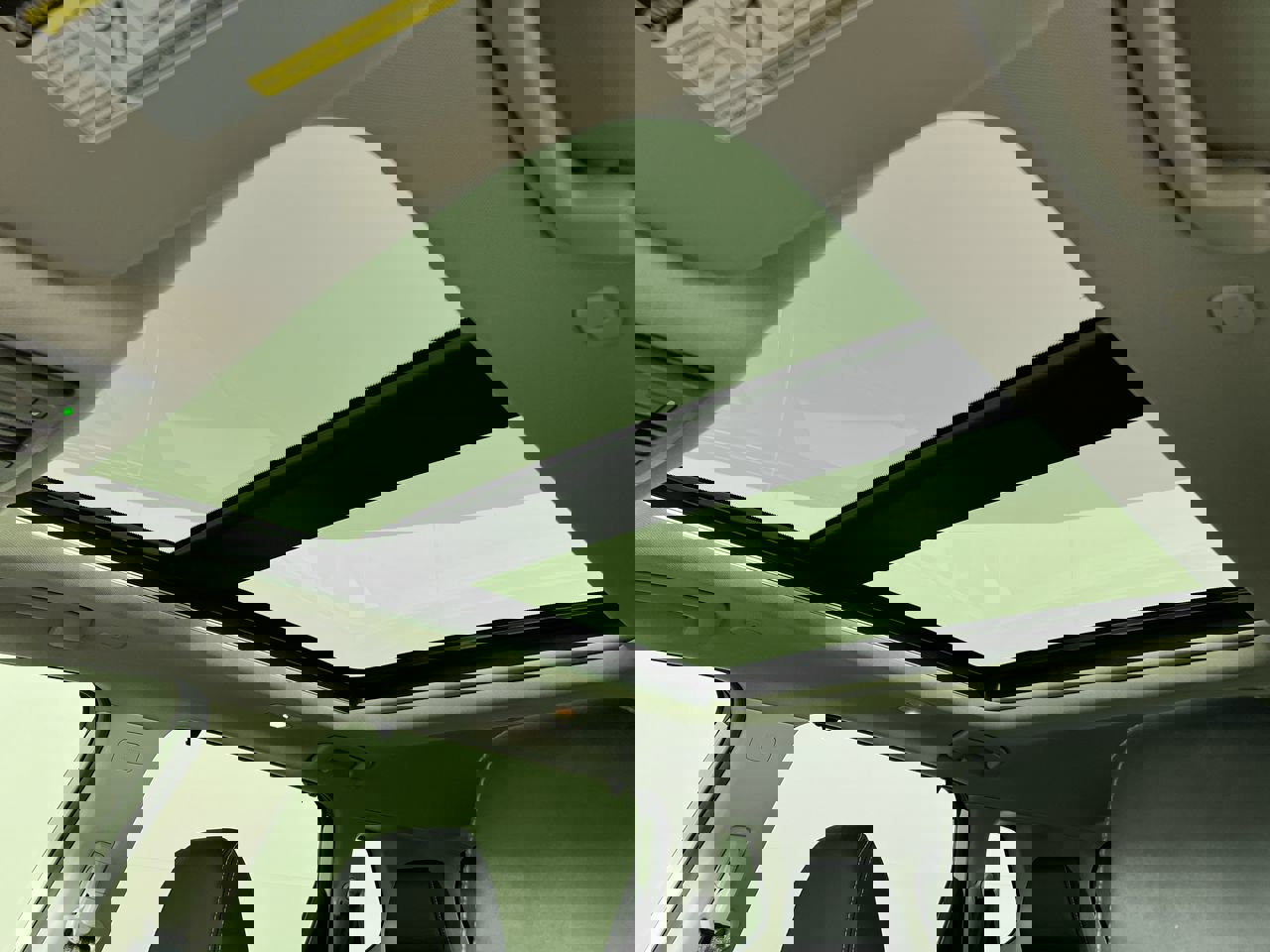 Used 2023 Nissan Rogue SL w/ SL Premium Package image 19