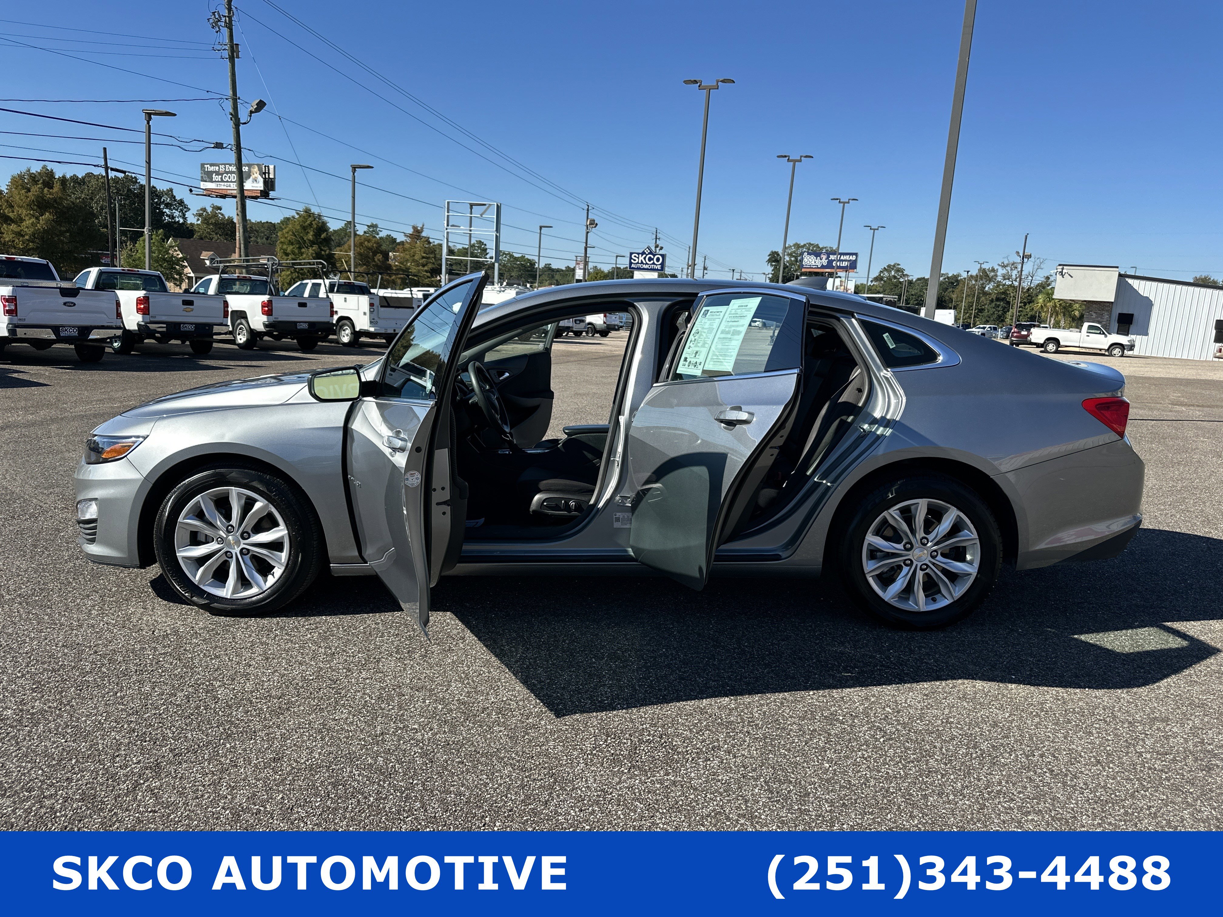 Used 2024 Chevrolet Malibu LT image 32