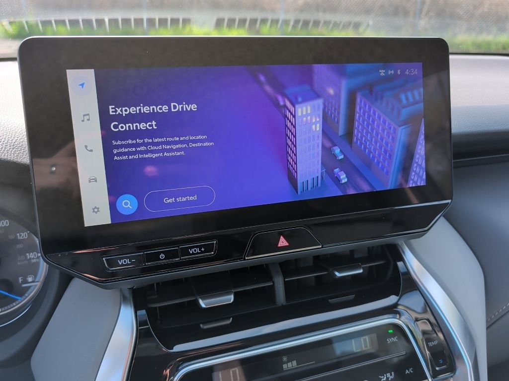 Certified 2023 Toyota Venza XLE AWD/4WD image 18