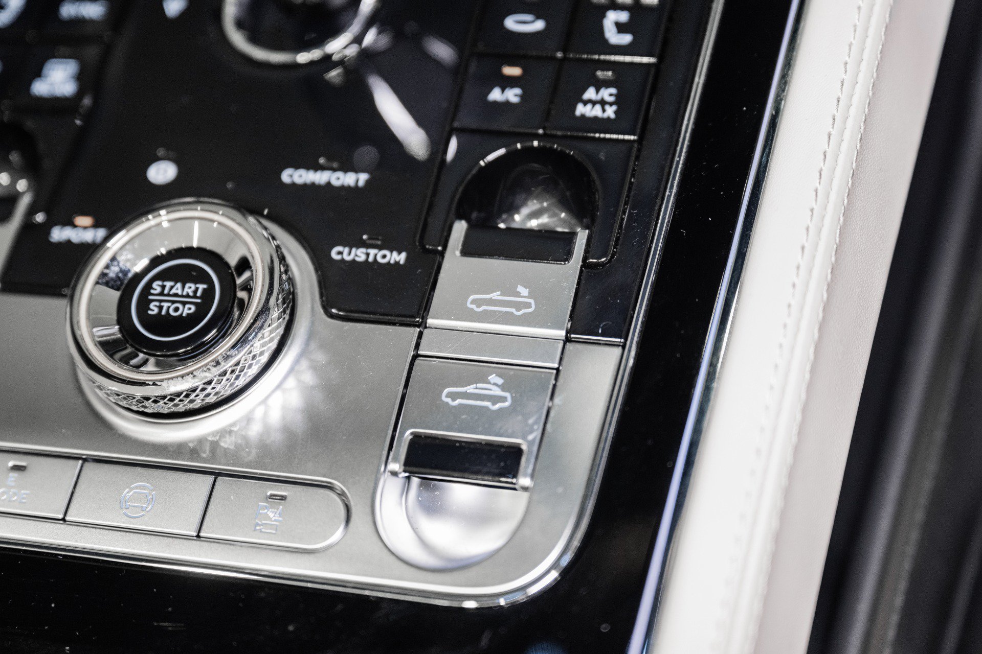 New 2026 Bentley Continental GTC AWD/4WD image 44