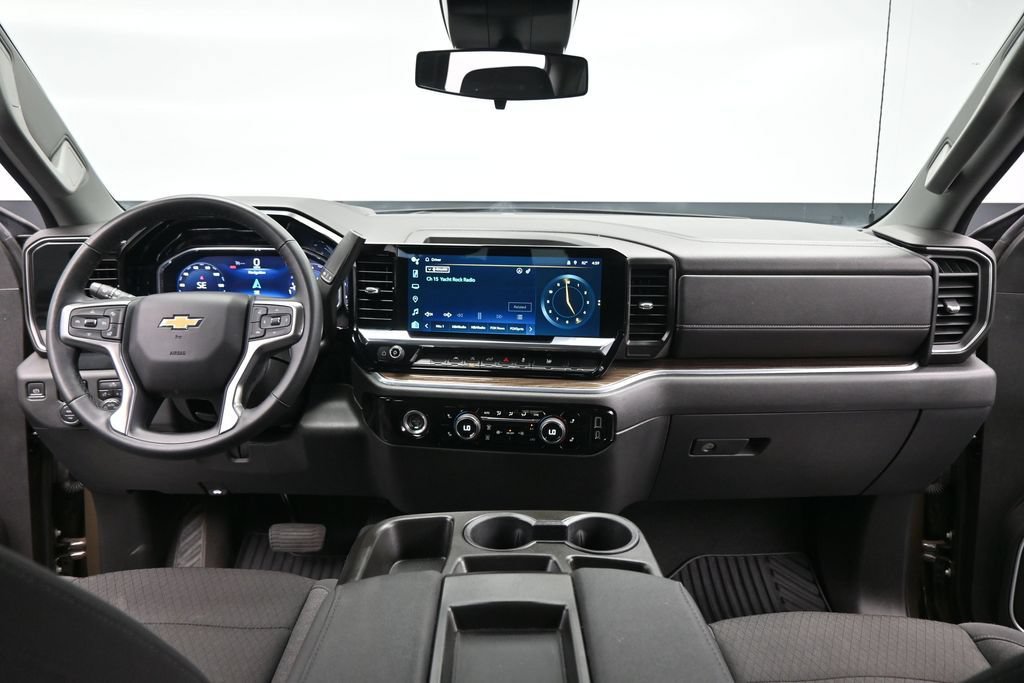 Used 2023 Chevrolet Silverado 1500 LT RWD image 20