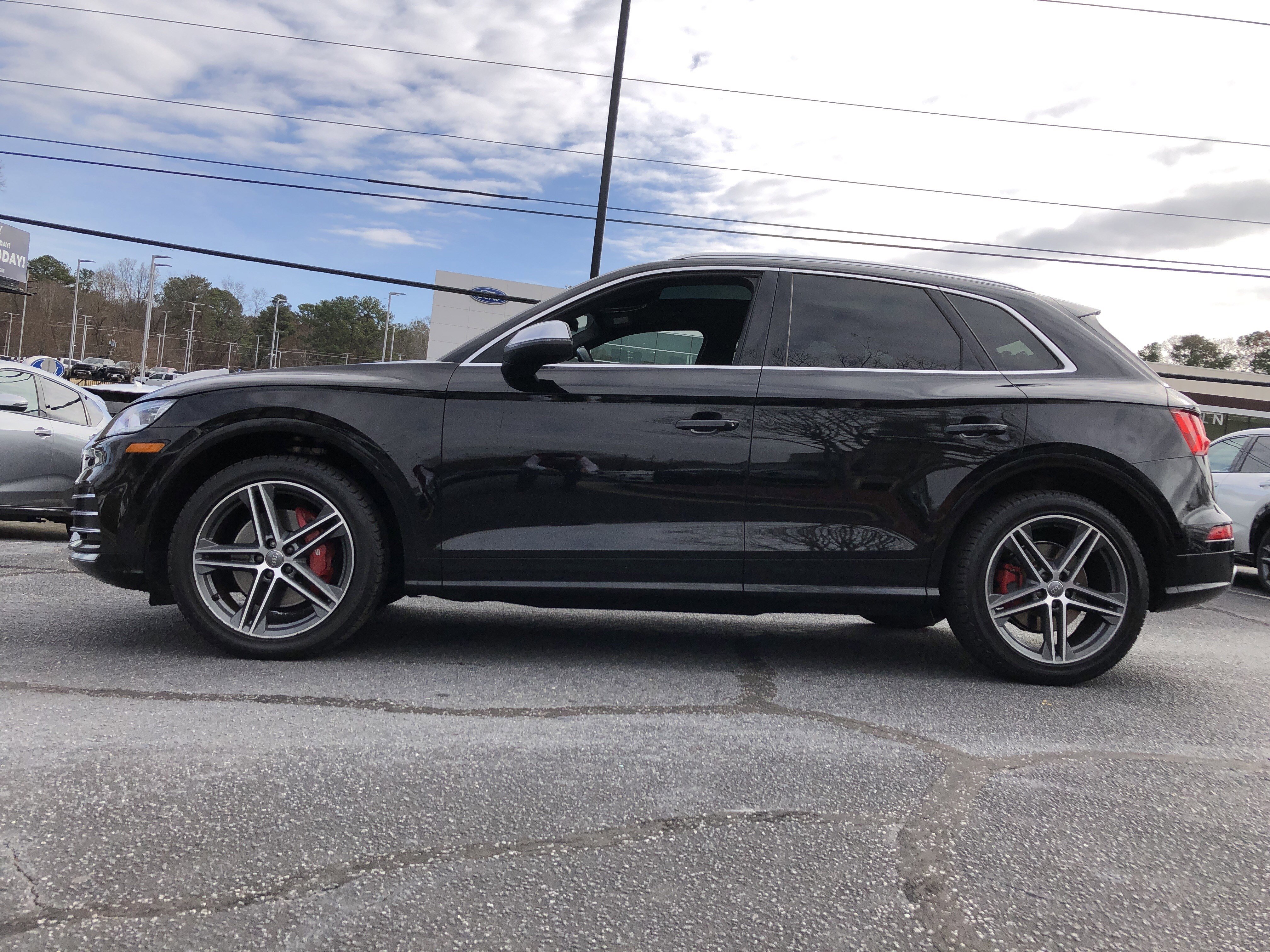 Used 2019 Audi SQ5 Premium Plus w/ Premium Plus Package image 2