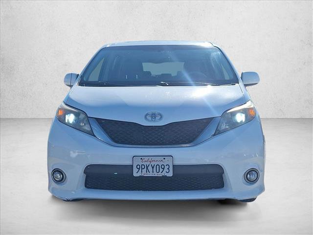 Used 2012 Toyota Sienna SE video 4