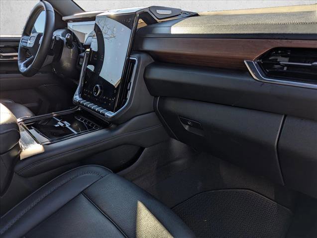 Used 2025 GMC Yukon Denali image 23