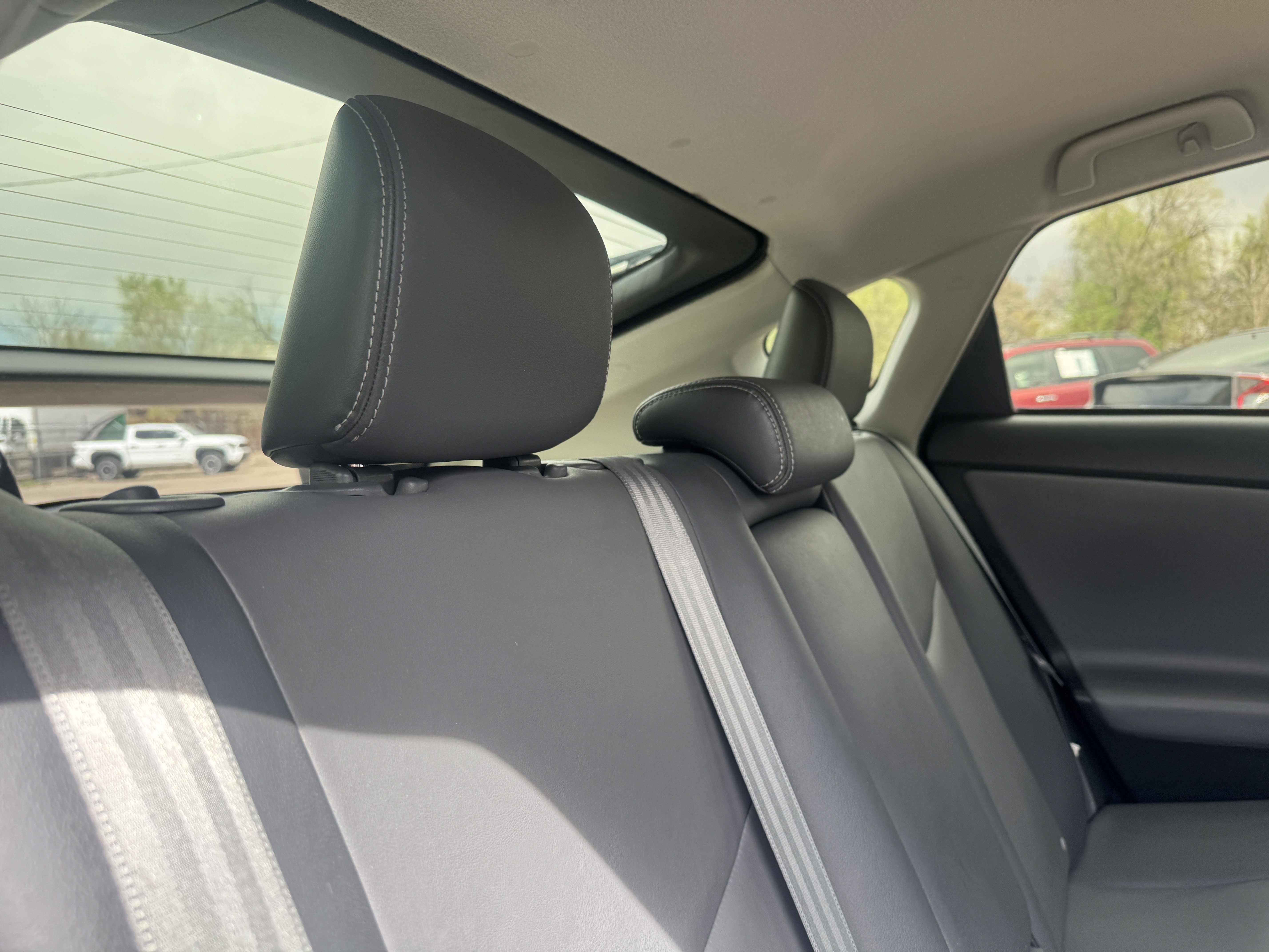 Used 2015 Toyota Prius Four image 18