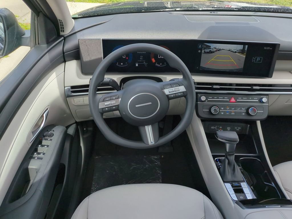 New 2026 Hyundai Tucson SE image 18