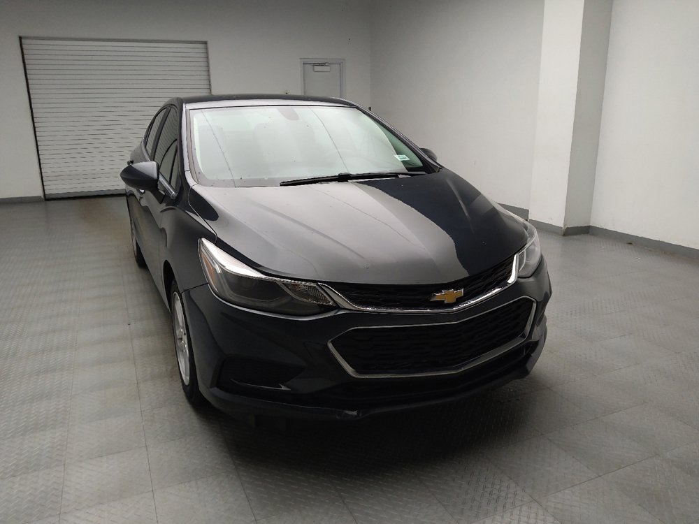 Used 2018 Chevrolet Cruze LT FWD image 14