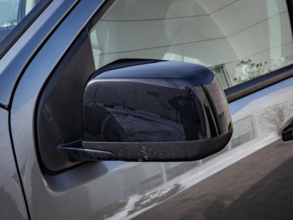 Used 2022 GMC Canyon AT4 image 15