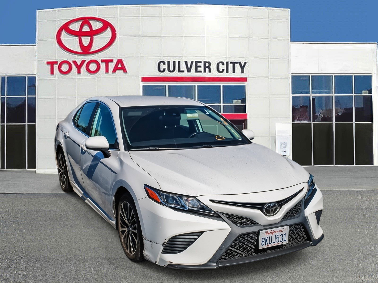 Used 2019 Toyota Camry SE