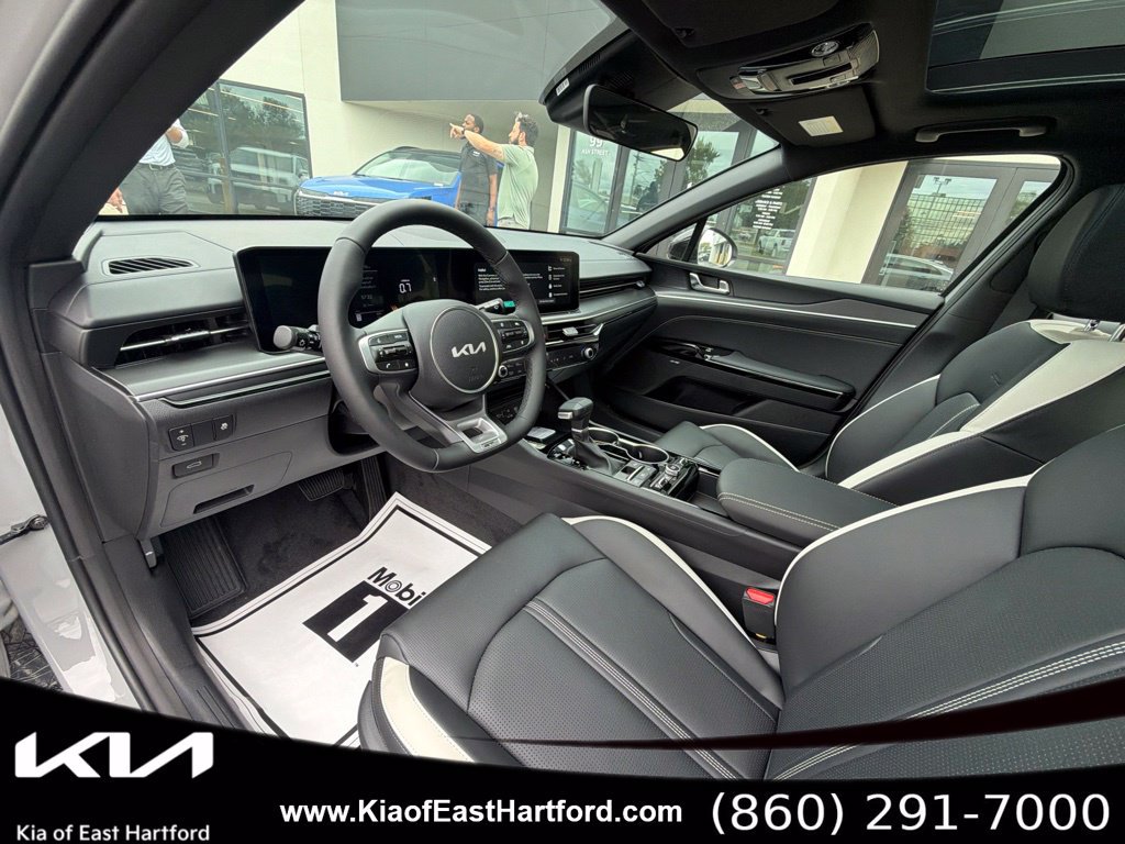 New 2027 Kia K5 GT-Line FWD image 32