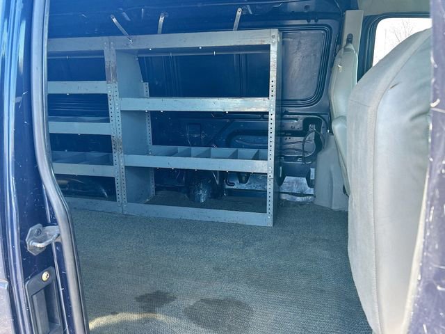 Used 2001 Ford E-350 and Econoline 350 Super Duty RWD image 24