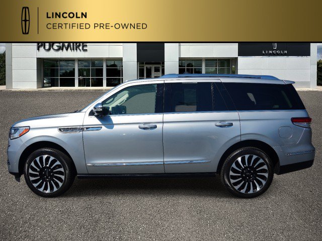 Certified 2024 Lincoln Navigator Black Label AWD/4WD image 2