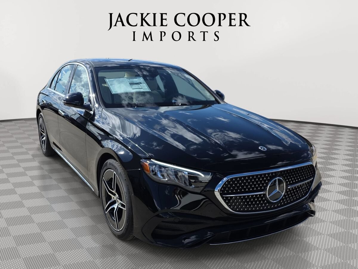 New 2026 Mercedes-Benz E 450 4MATIC Sedan image 3