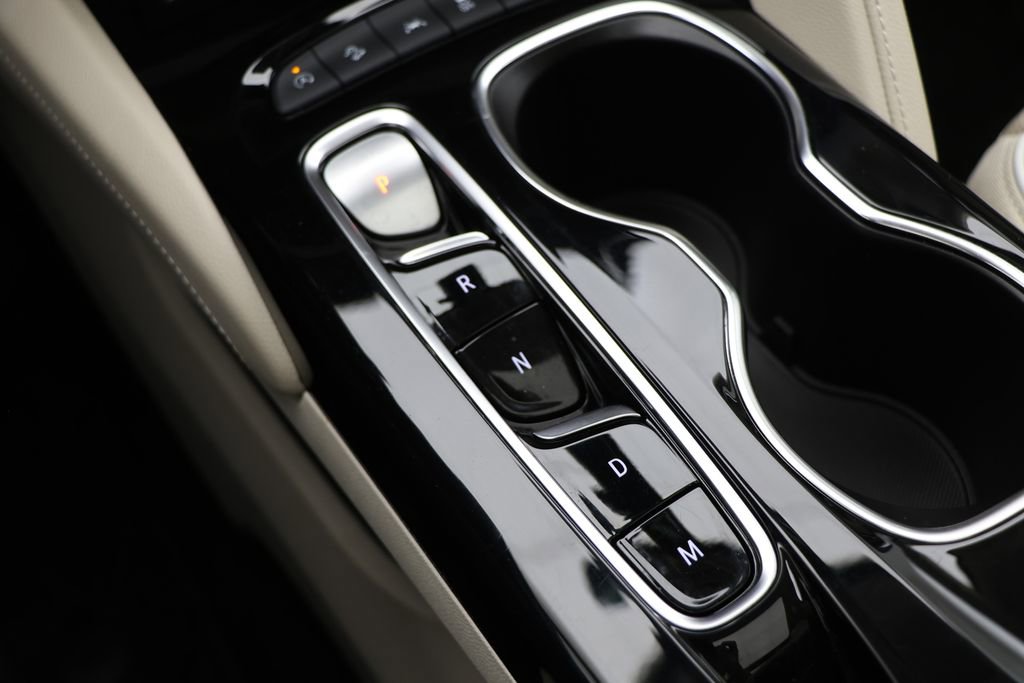 Used 2023 Buick Envision Avenir image 26