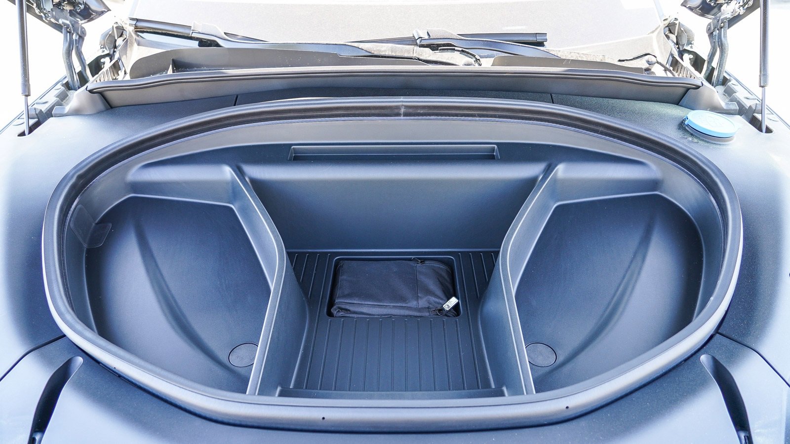 New 2025 Volvo EX90 Ultra image 14