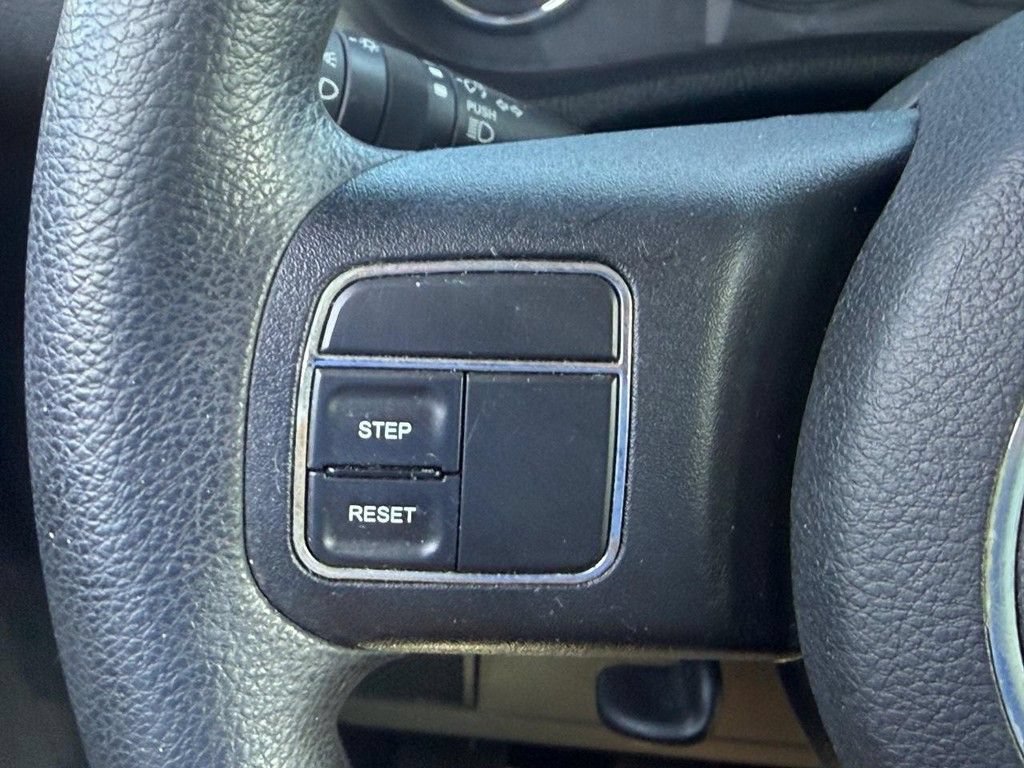 Used 2013 Jeep Wrangler Sport AWD/4WD image 10