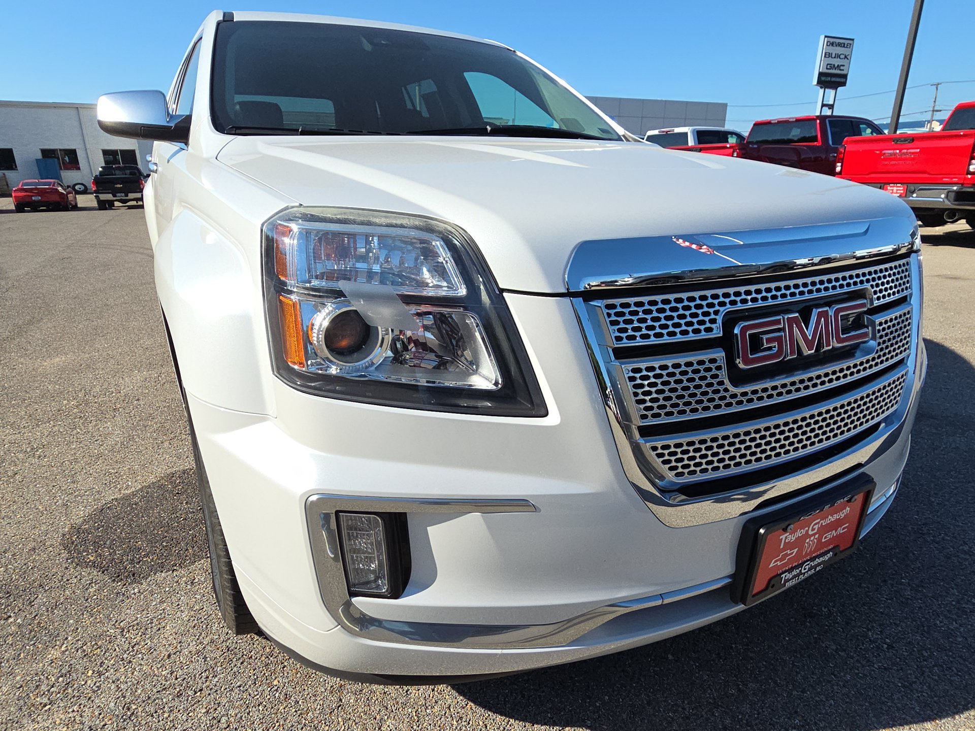 Used 2017 GMC Terrain Denali AWD/4WD image 11