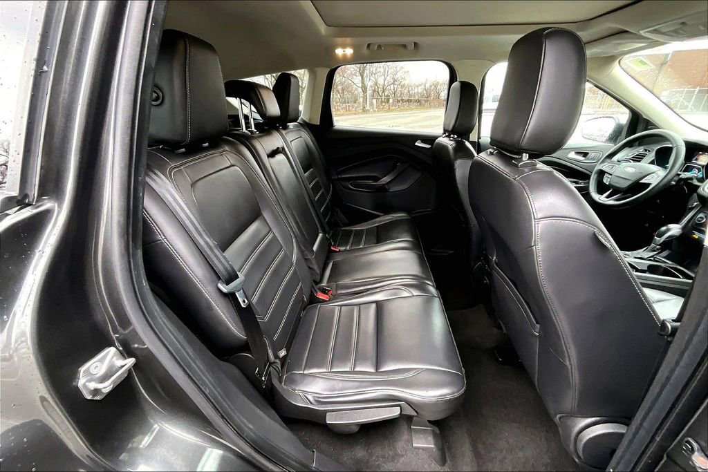 Used 2019 Ford Escape SEL image 26