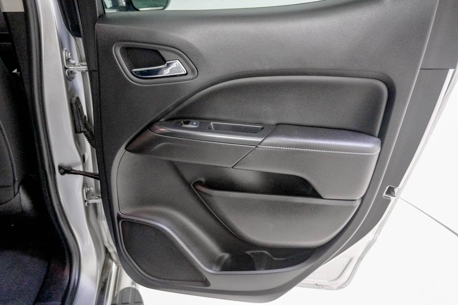 Used 2019 GMC Canyon SLE image 30