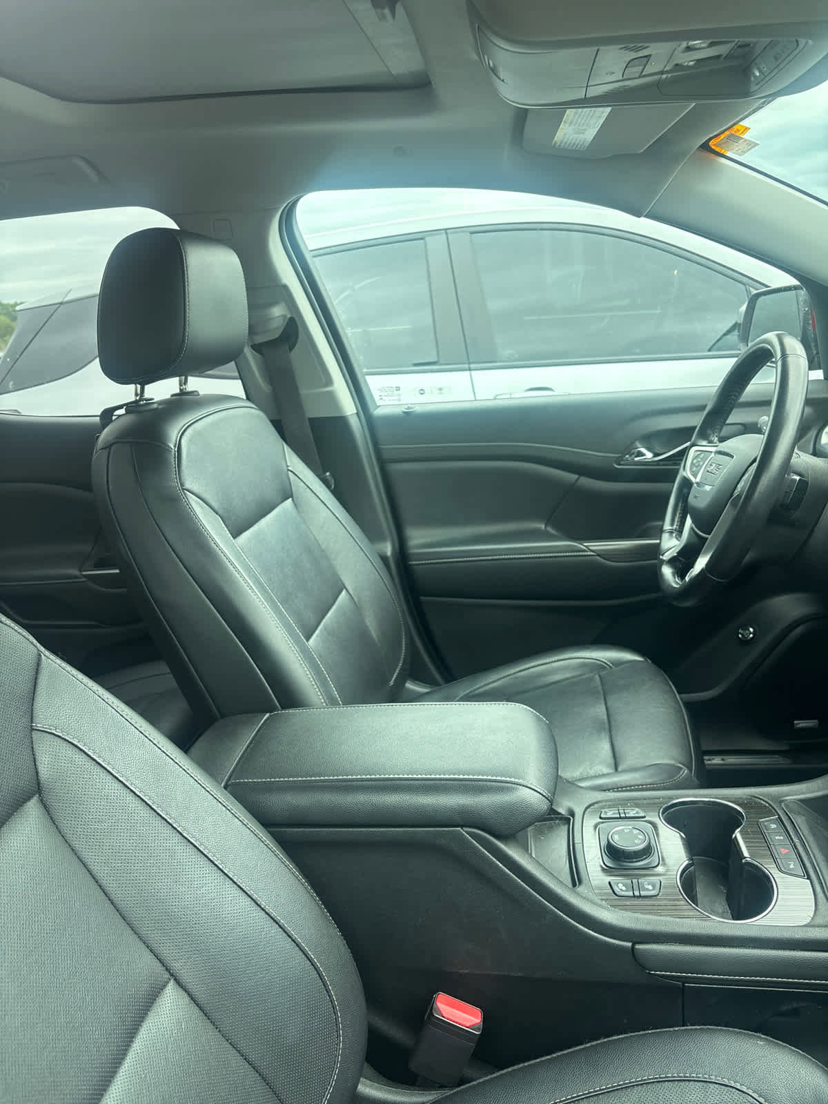 Used 2020 GMC Acadia SLT AWD/4WD image 4