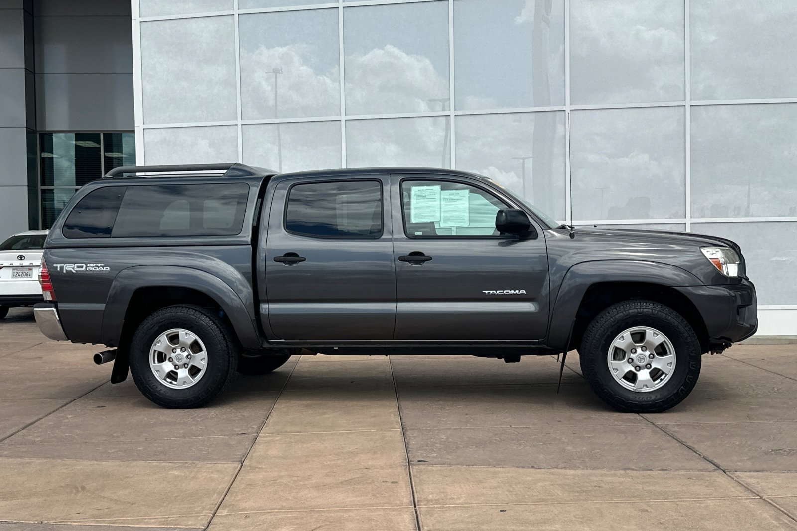 Used 2013 Toyota Tacoma 4x4 Double Cab w/ TRD Off-Road Pkg image 3