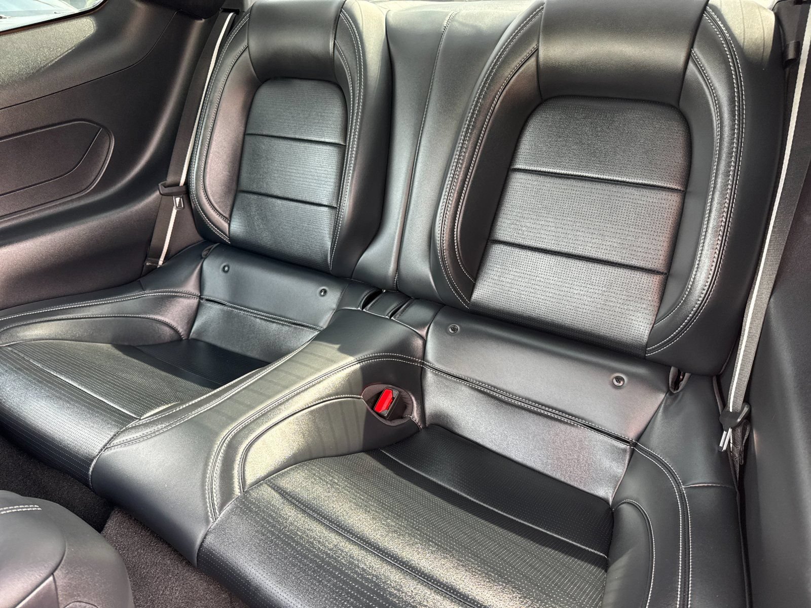 Used 2025 Ford Mustang Premium RWD image 16