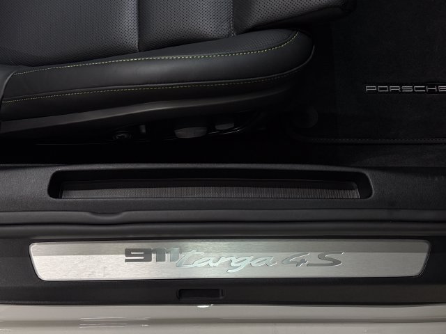 Certified 2024 Porsche 911 Targa 4S AWD/4WD image 33