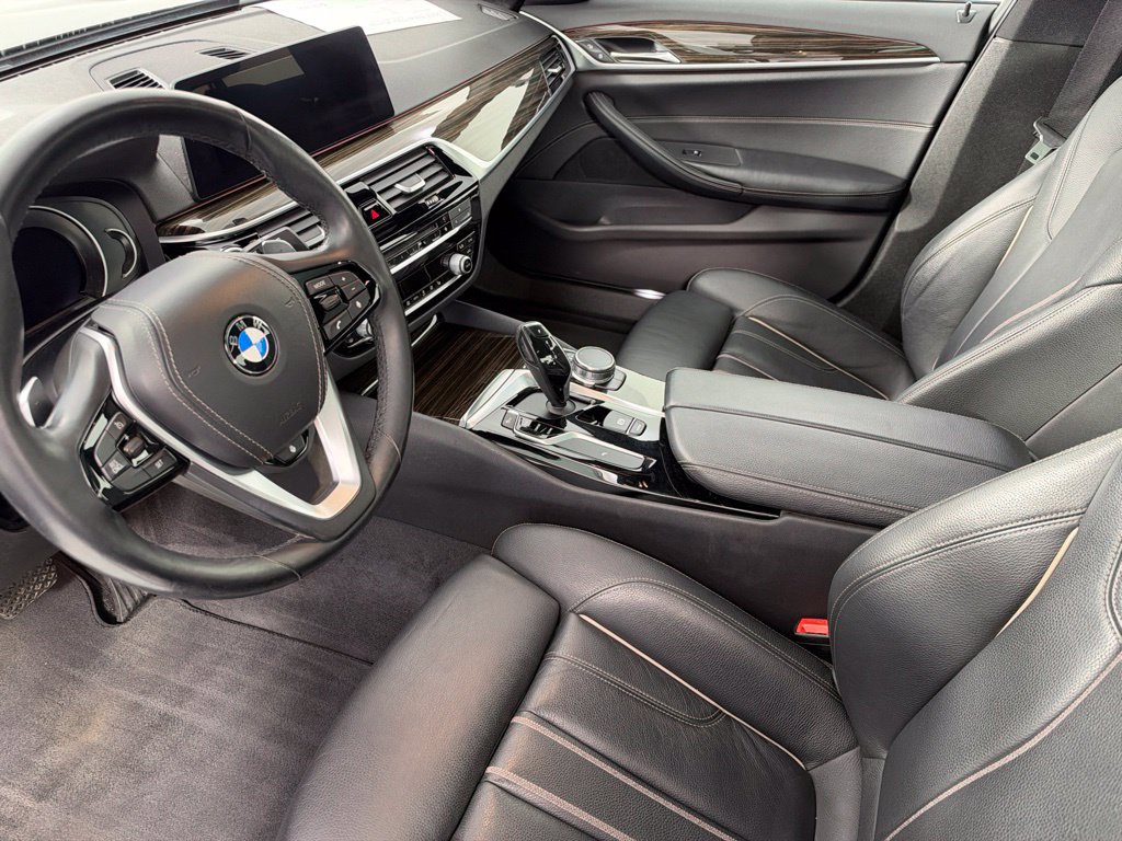 Used 2017 BMW 530i xDrive AWD/4WD image 10