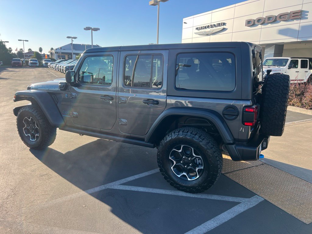 Used 2023 Jeep Wrangler Unlimited Rubicon 4xe w/ Cold Weather Group AWD/4WD image 13