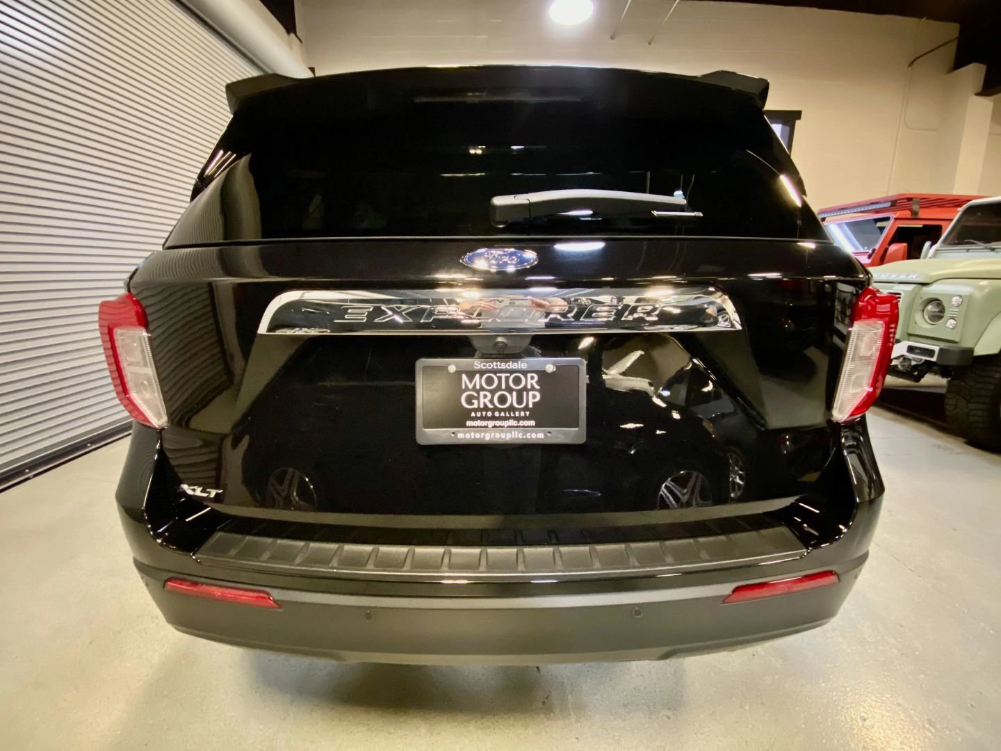 Used 2023 Ford Explorer XLT image 9