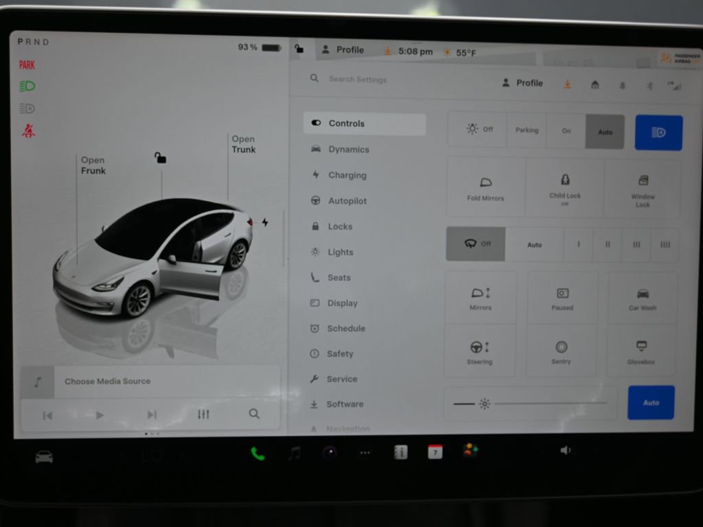 Used 2023 Tesla Model 3 Standard Range image 42