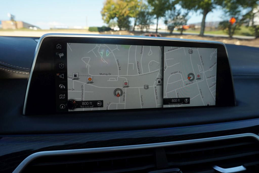 Used 2017 BMW 750i RWD image 41