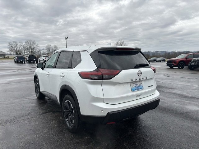 Used 2024 Nissan Rogue SV image 36