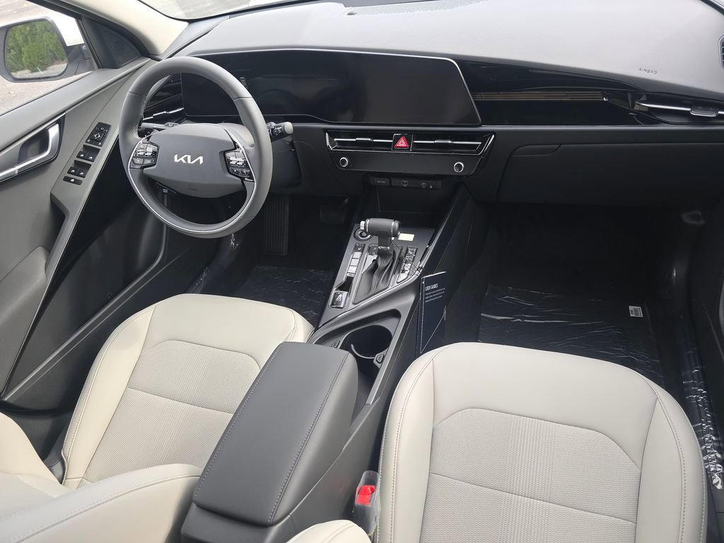 New 2025 Kia Niro EX image 19