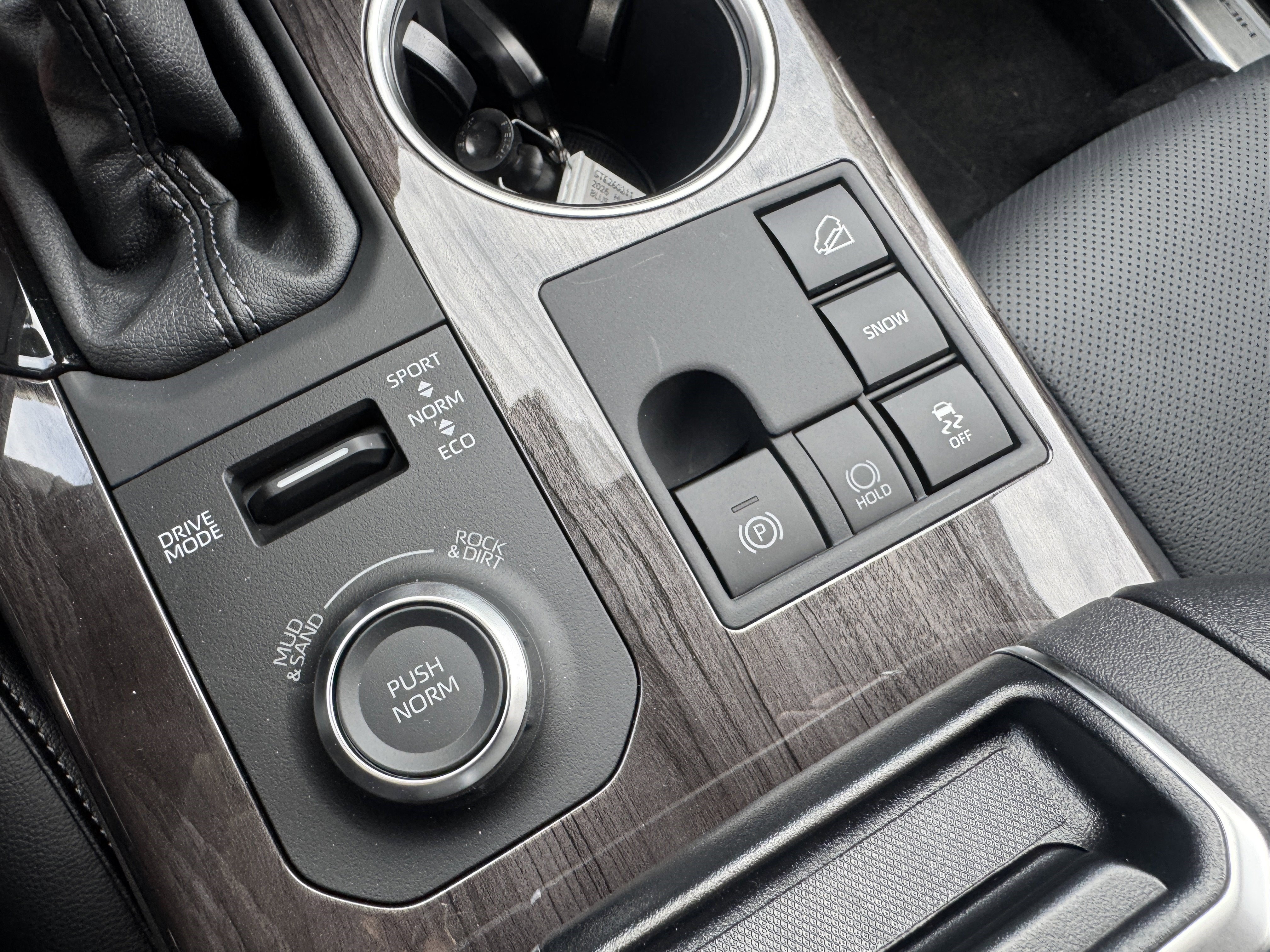 New 2026 Toyota Highlander Platinum AWD/4WD image 25