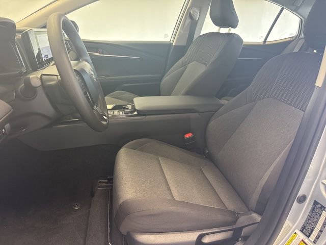 Used 2026 Toyota Camry LE image 8